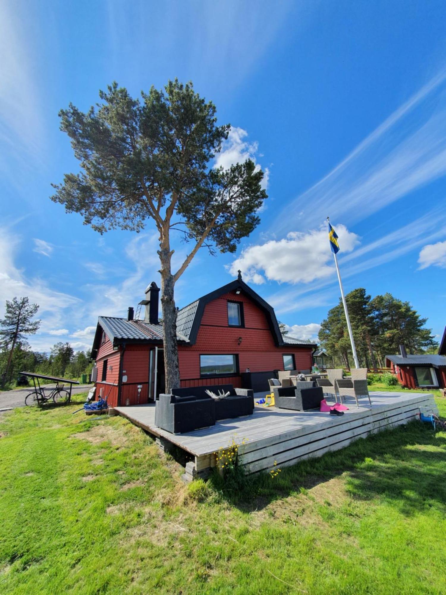 Camp Caroli Wooden Cabins Jukkasjärvi エクステリア 写真