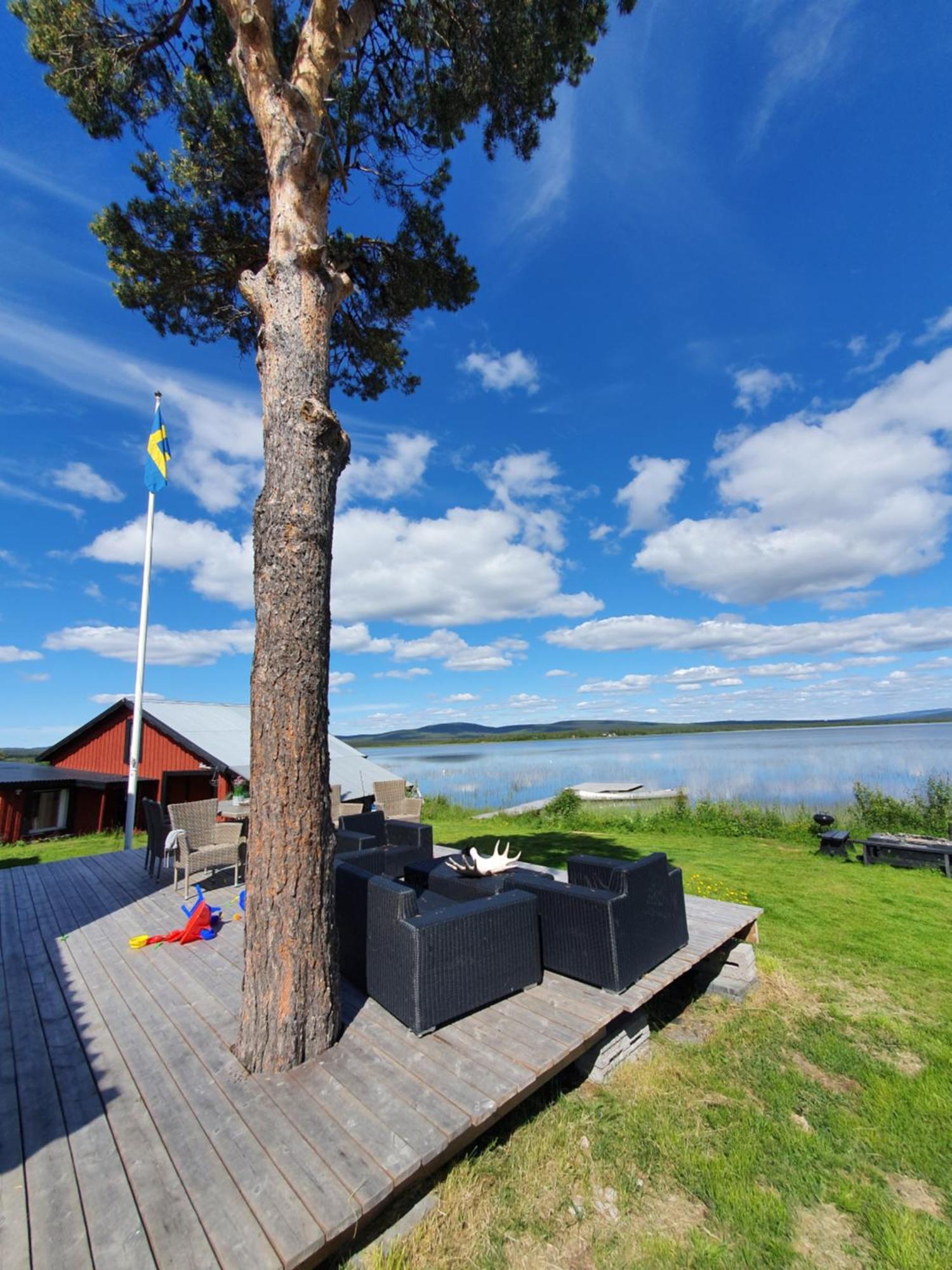 Camp Caroli Wooden Cabins Jukkasjärvi エクステリア 写真