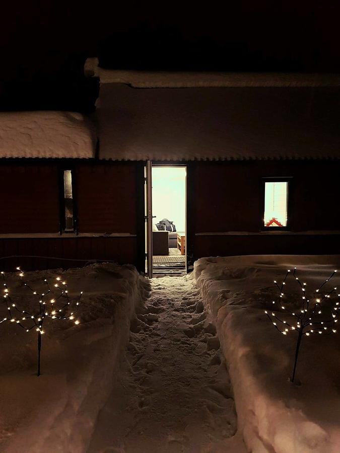 Camp Caroli Wooden Cabins Jukkasjärvi エクステリア 写真