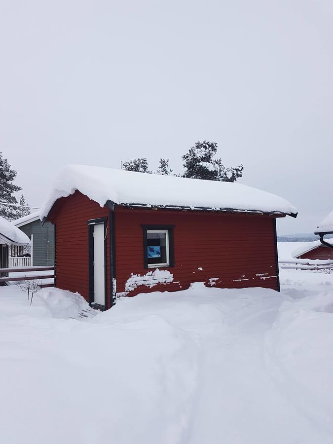 Camp Caroli Wooden Cabins Jukkasjärvi エクステリア 写真