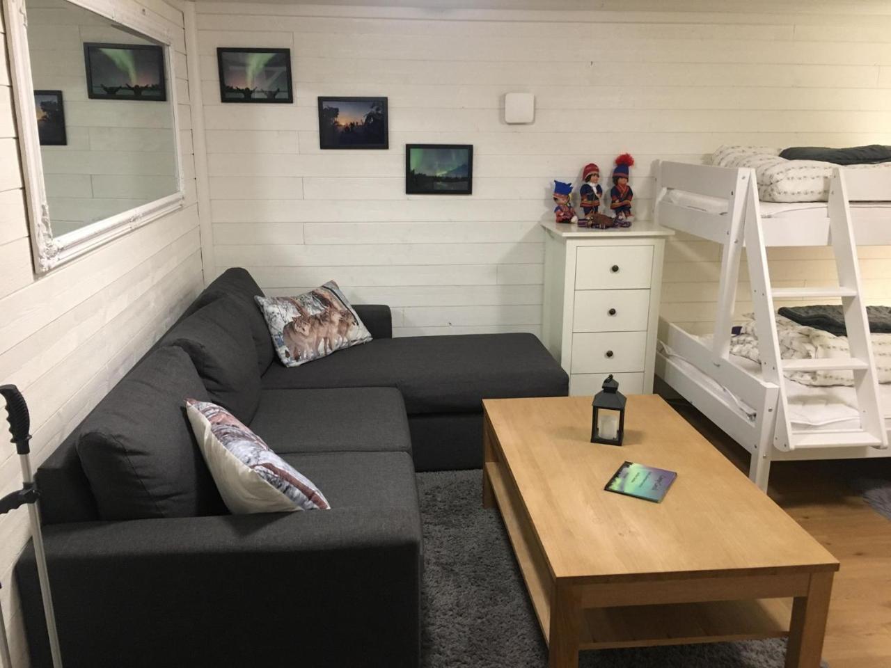 Camp Caroli Wooden Cabins Jukkasjärvi エクステリア 写真