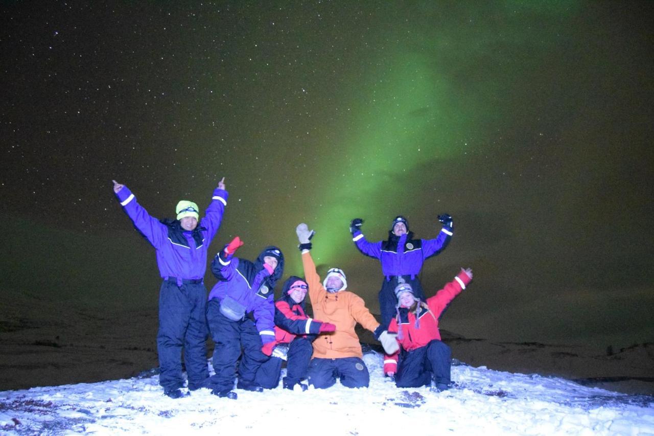 Camp Caroli Wooden Cabins Jukkasjärvi エクステリア 写真