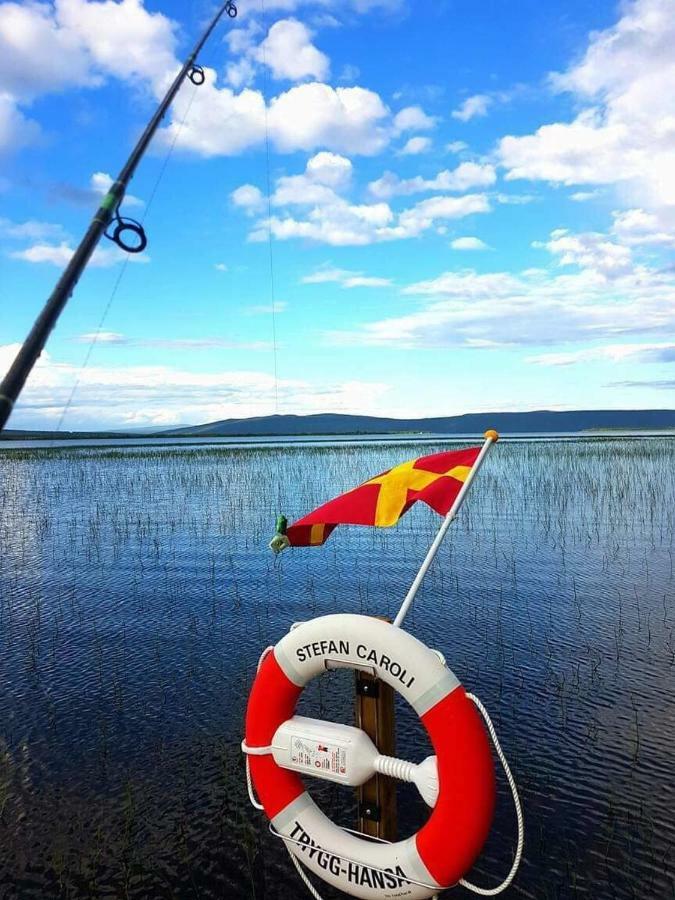 Camp Caroli Wooden Cabins Jukkasjärvi エクステリア 写真